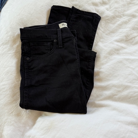 Madewell 10” High-rise skinny jeans in black - Picture 4 of 9